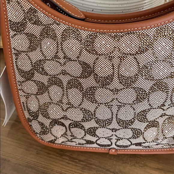 NEW Coach Crystal curve zip Signature Shoulder Bag - Picture 14 of 16